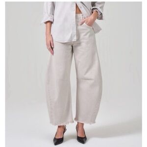 Citizens Of Humanity Wide-Leg Horseshoe Jeans in Comet Color Size 26